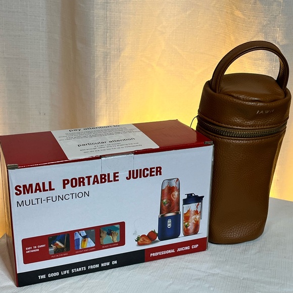 Portable blender/ juicer with insulated travel bag - New - Picture 2 of 6